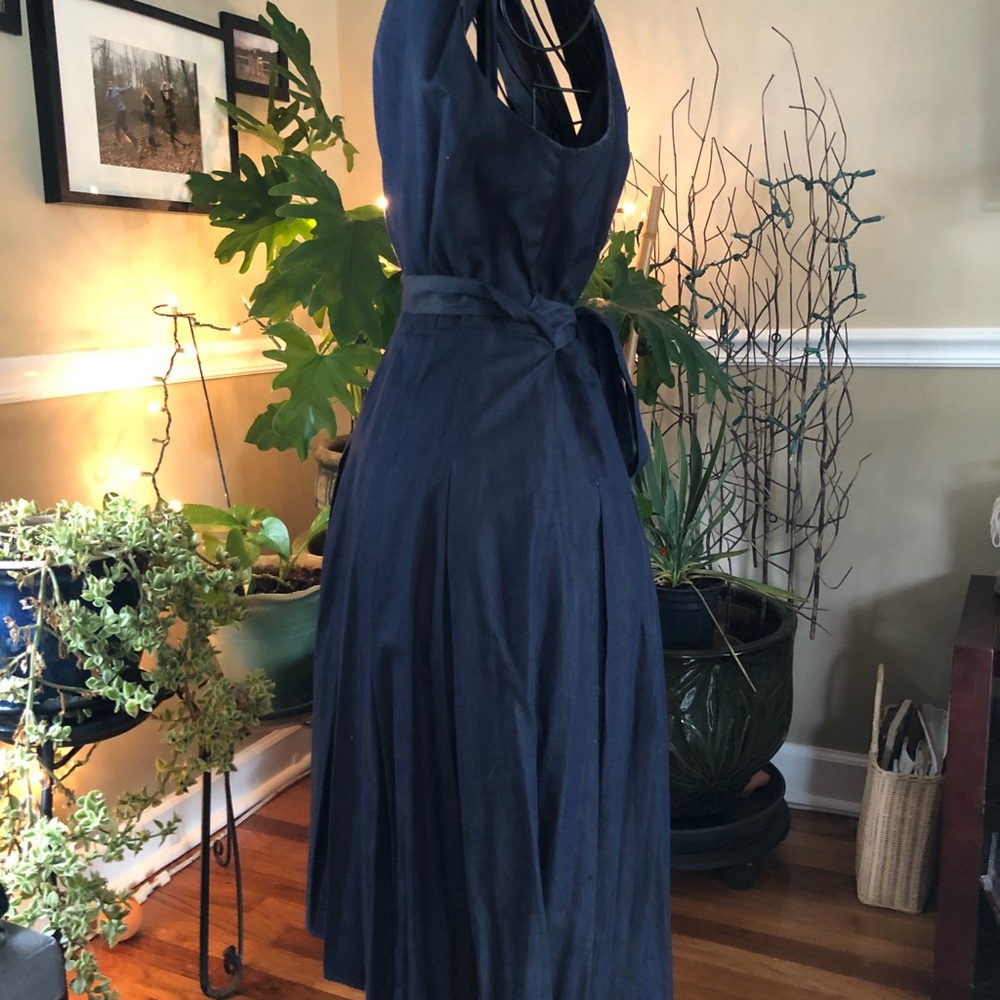 Dress - Picture 4 of 5